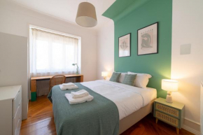 Desterro 2 - Historical four-bedroom apartment